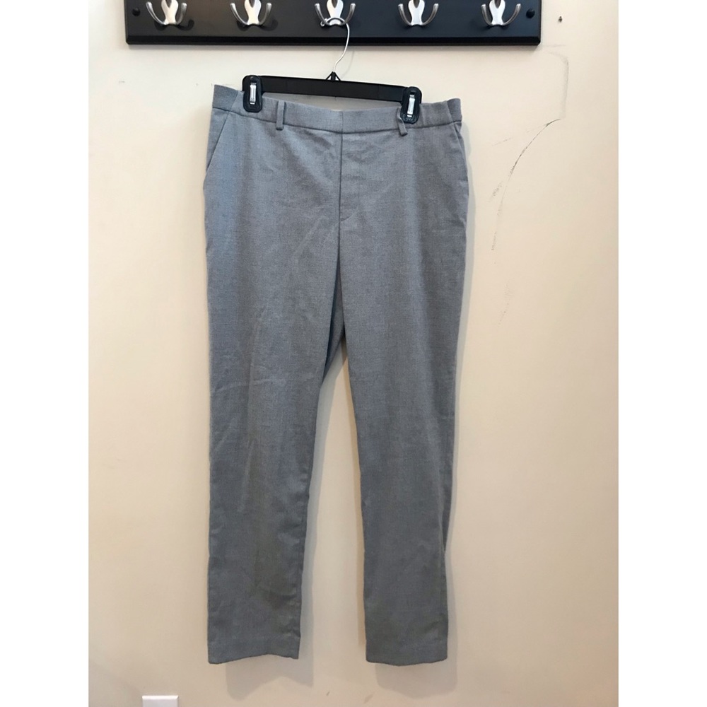 UNIQLO Gray Elastic Stretch Waist Ankle Trousers